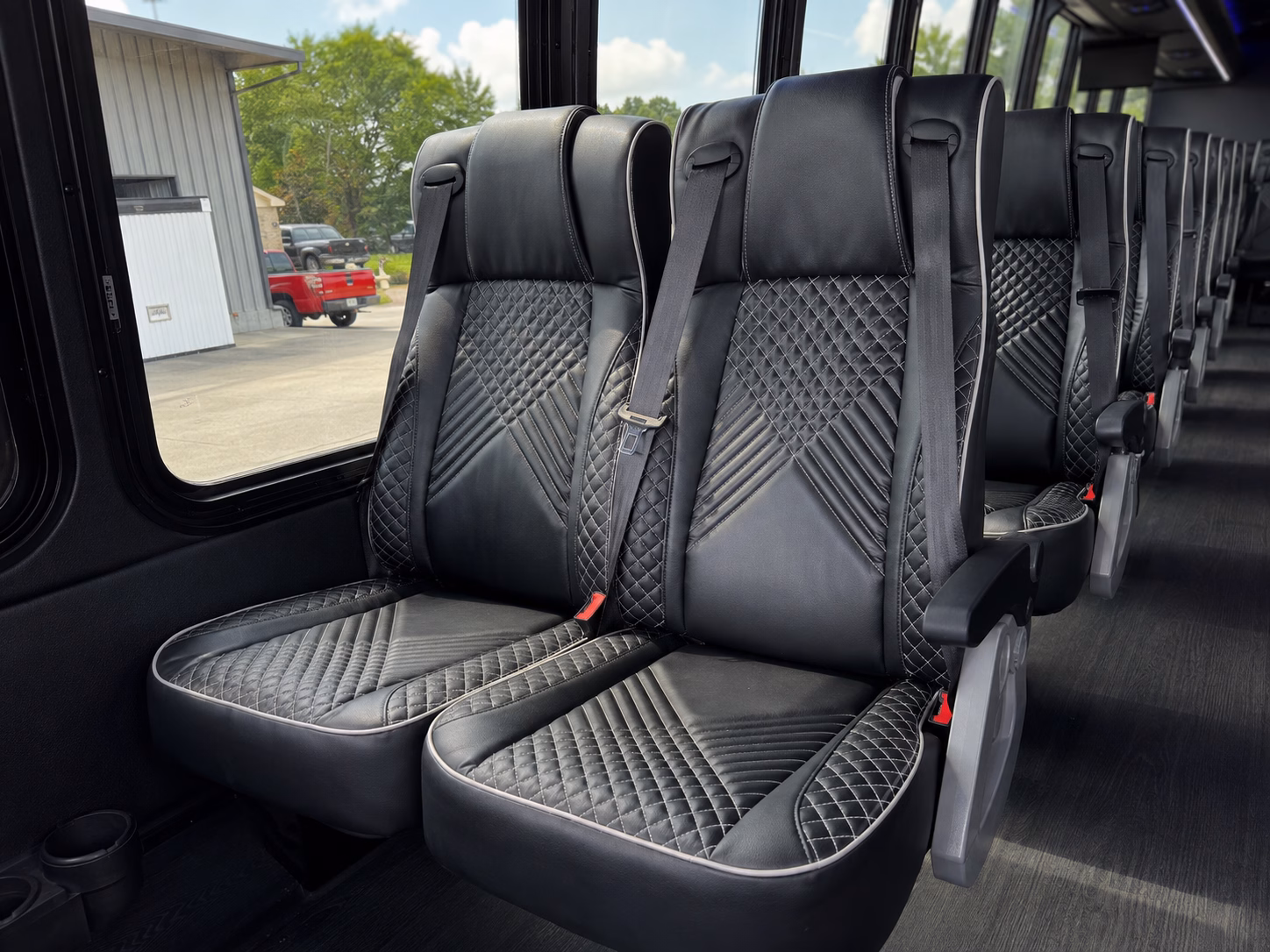 get a party bus for the bridal party on your warner robins wedding day