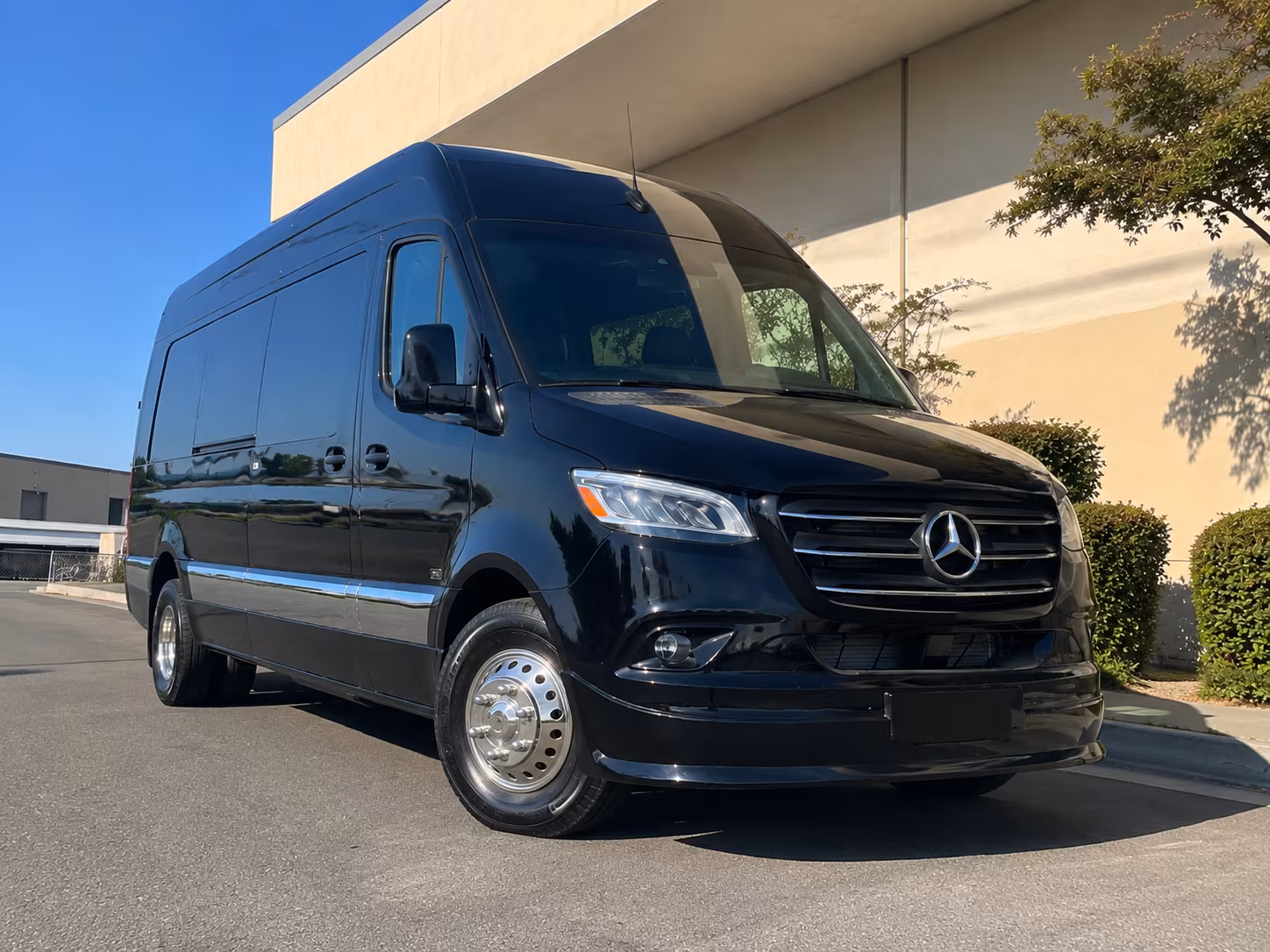 warner robins long distance transportation onboard seating
