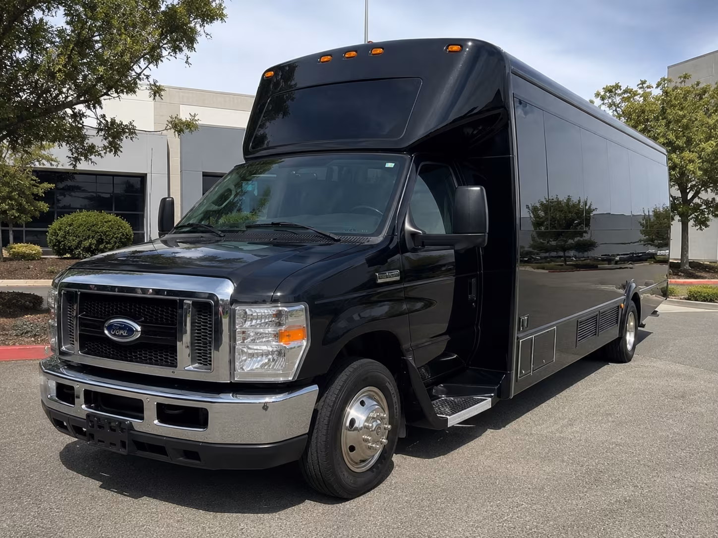warner robins new years eve party bus rental